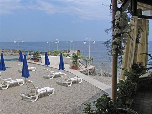 מלון מילאצו Camping Riva Smeralda מראה חיצוני תמונה